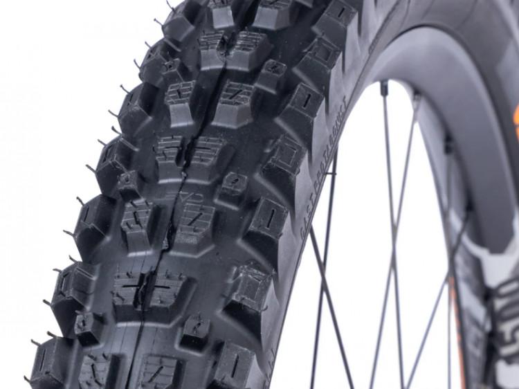 PIRELLI CAST Protagonist HardWall 29 x 2.4 Black TLR Tire