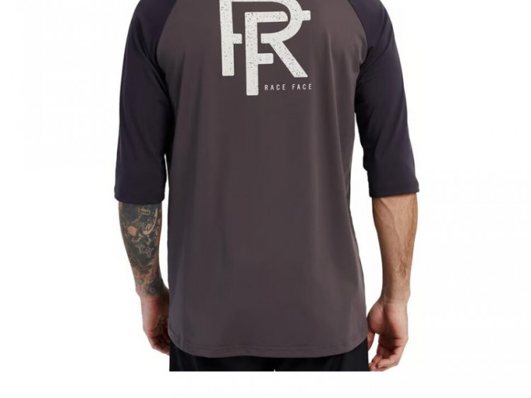 RACE FACE Commit 3/4 Sleeve Tech Top