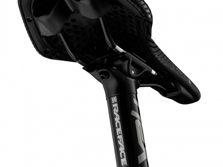 RACE FACE SEATPOST NEXT SL 31.6x400 Black